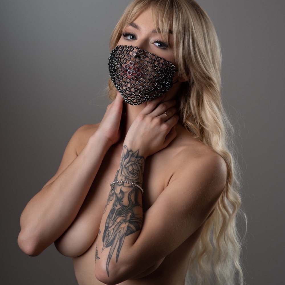 Mask - Picture 5 of 8